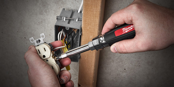Milwaukee Introduces a 13in1 Cushion Grip Screwdriver with ECX Bit